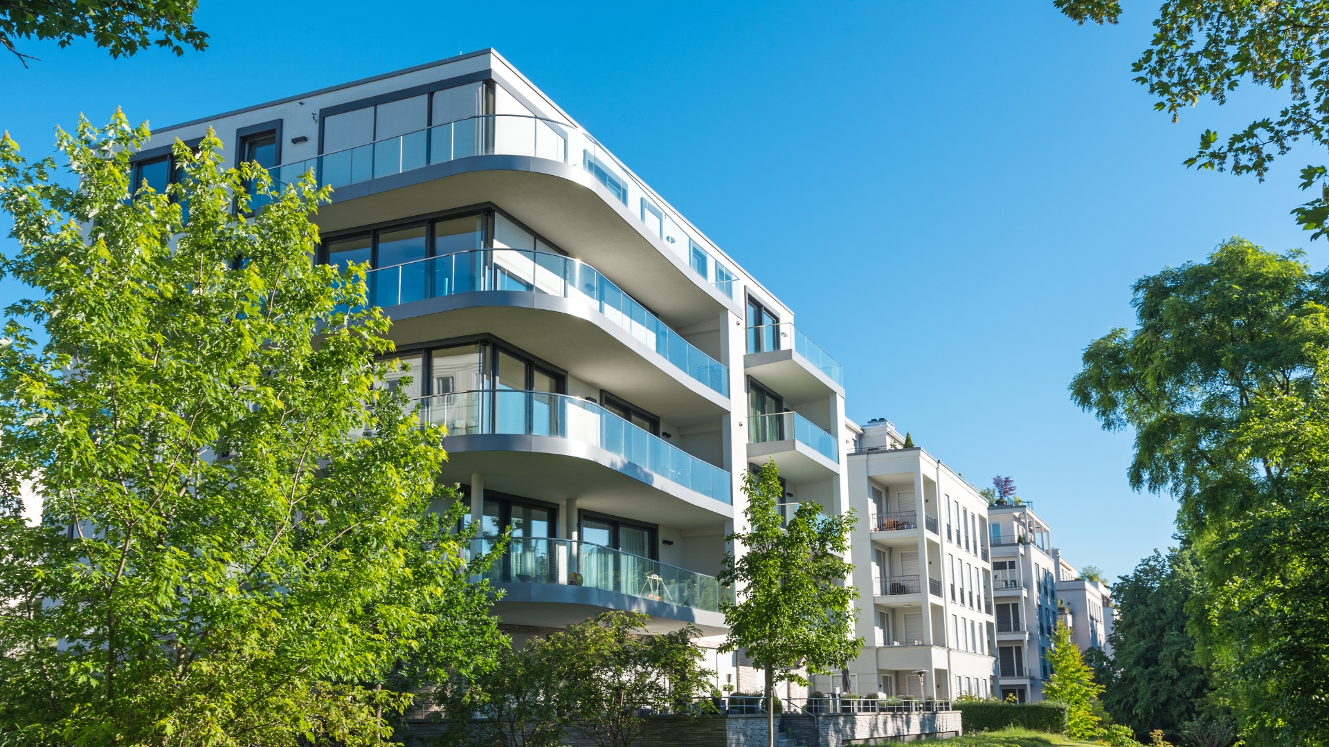 Imóveis como investimento de longo prazo: por que essa é uma escolha segura e rentável?