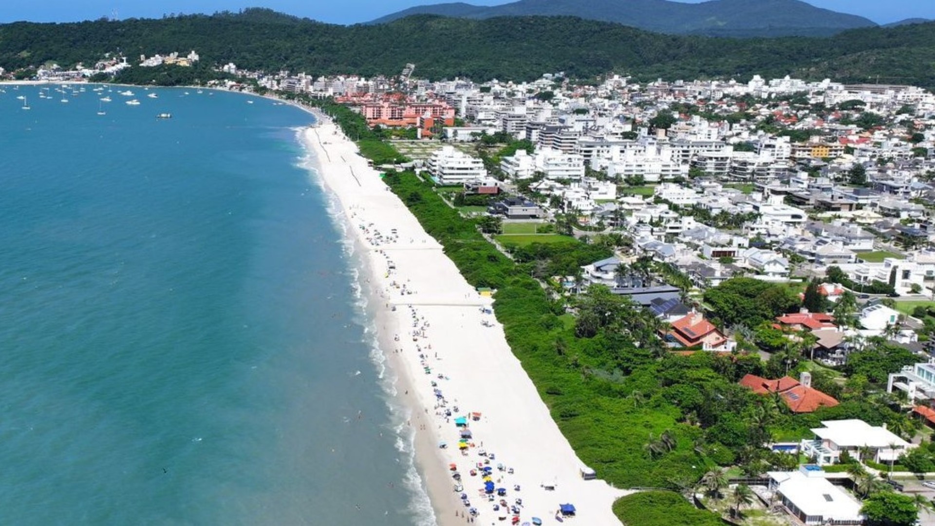 Jurerê Internacional é eleita a melhor praia urbana do mundo ibero-americano